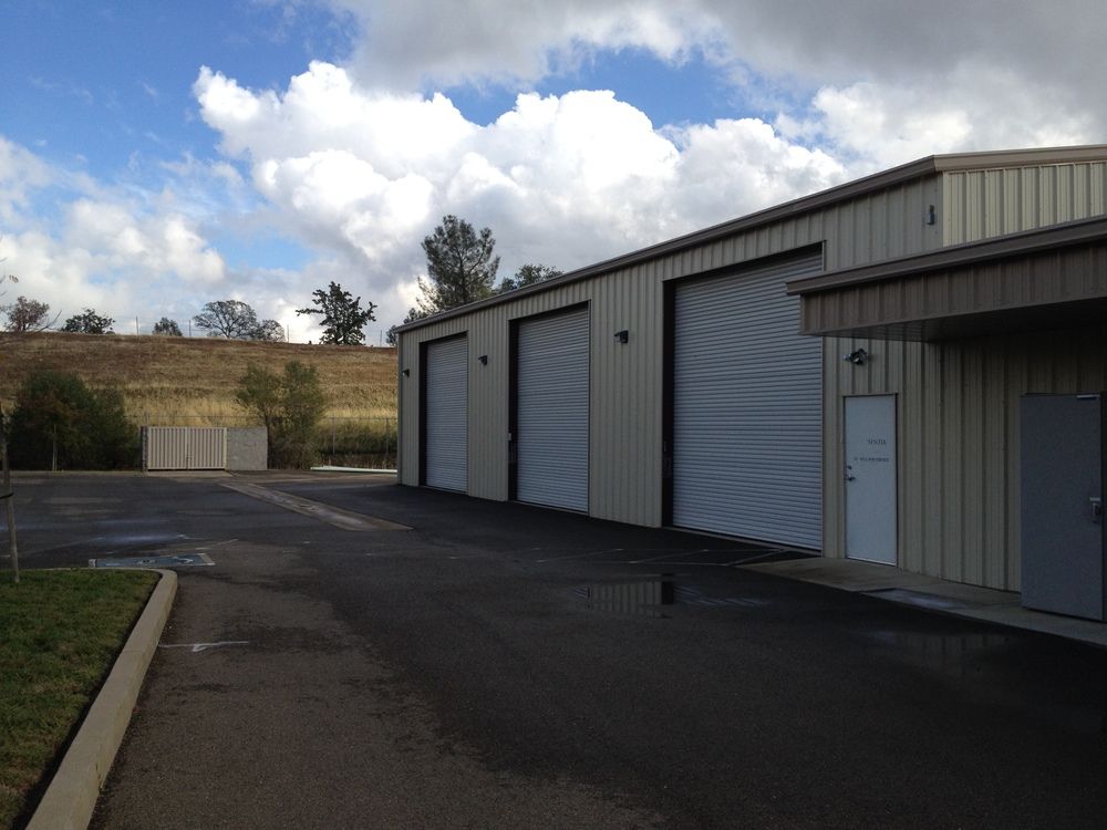 Industrial Shop/Warehouse: 1135 Prestige Way, Redding, CA 96003